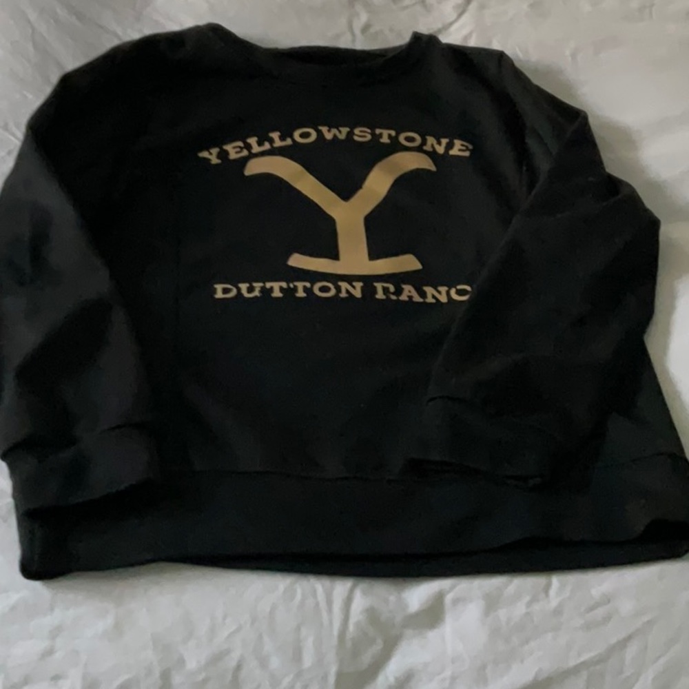 Yellowstone black sweatshirt new SZ S